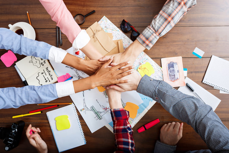 Consultoria en SEO trabajo entre equipos con estretegias seo Agencia SEO bogota